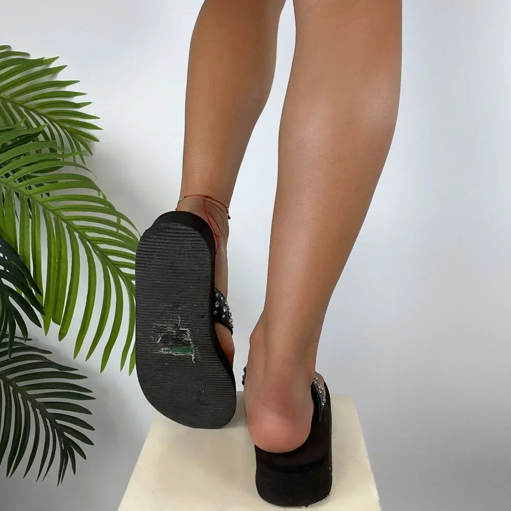 Vintage Y2K Black Biker Embellished Grunge Chunky Platform Flip Flops / Size: 7 - Picture 3 of 7